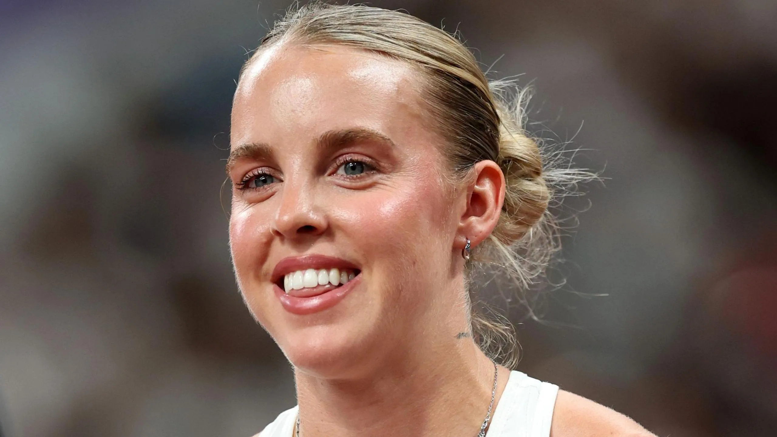Keely Hodgkinson Begins Global Championship Quest with Victory
